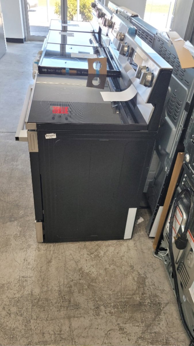 LREN6323YE - RANGES - LG - Electric - Stainless Steel - Open Box - BonPrix Électroménagers