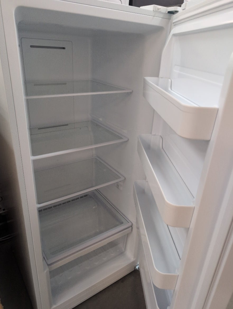 NS-UZ14WH0 - FREEZERS - Insignia - White - Open Box - BonPrix Électroménagers