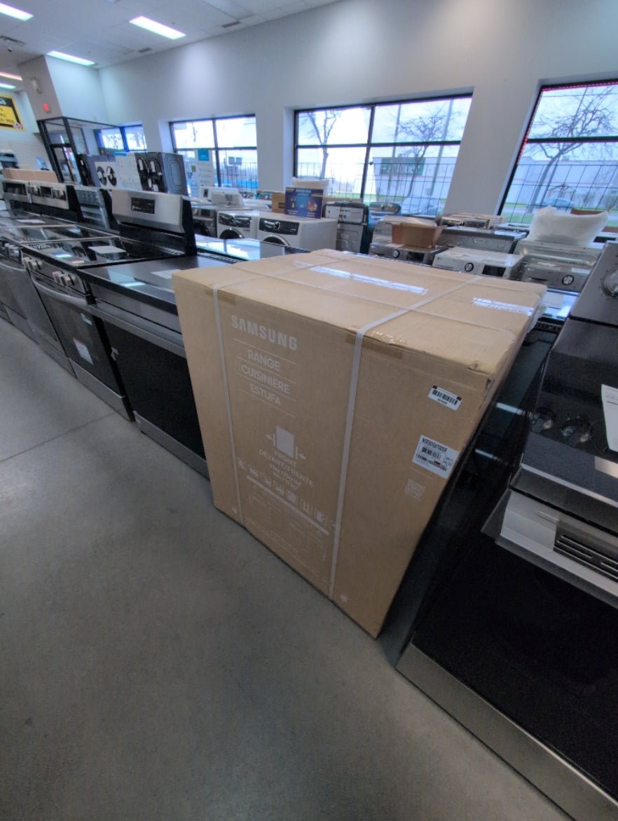 NSE6DG8700SR - RANGES - Samsung - Electric - Stainless Steel - Open Box - BonPrix Électroménagers