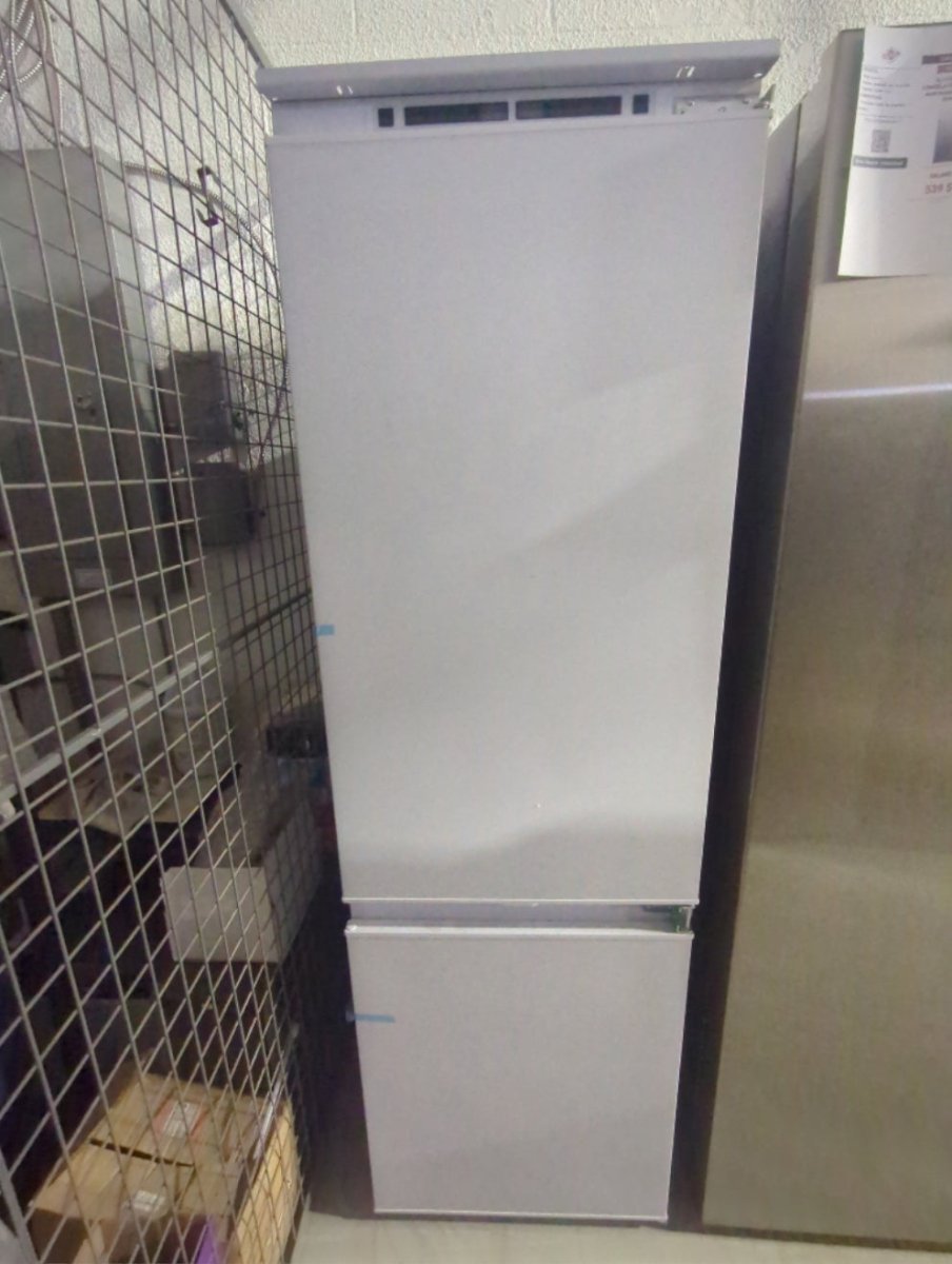 REF24BMBPNB - REFRIGERATORS - Bertazzoni - Bottom Mount - Panel Ready - Open Box - BonPrix Électroménagers