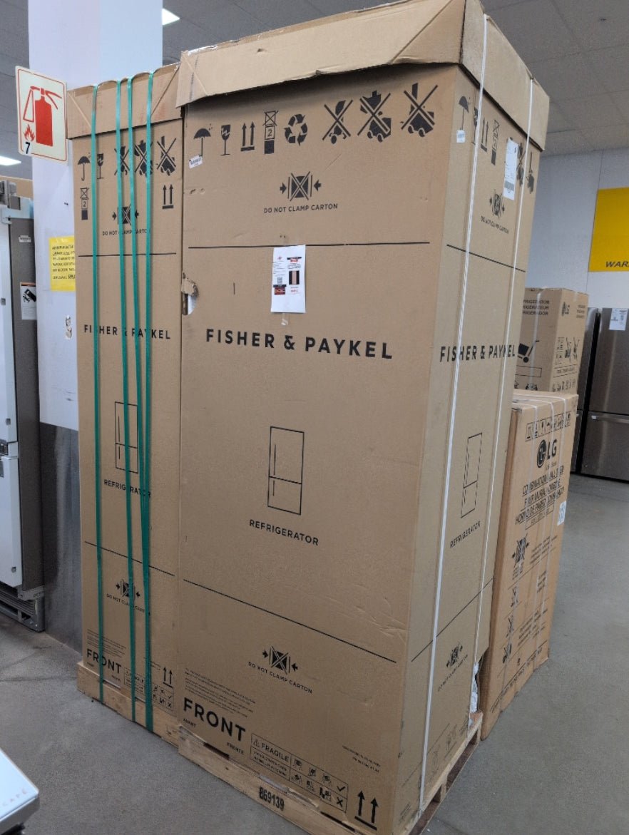 RS3084SRHK1 - REFRIGERATORS - Fisher & Paykel - All Refrigerator - Panel Ready - Open Box - BonPrix Électroménagers